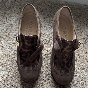 Kors Michael Kors Brown platform heels
